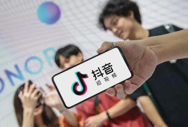 抖音多少粉絲可以賺錢 普通人如何用抖音賺錢 - 策幻網(wǎng)