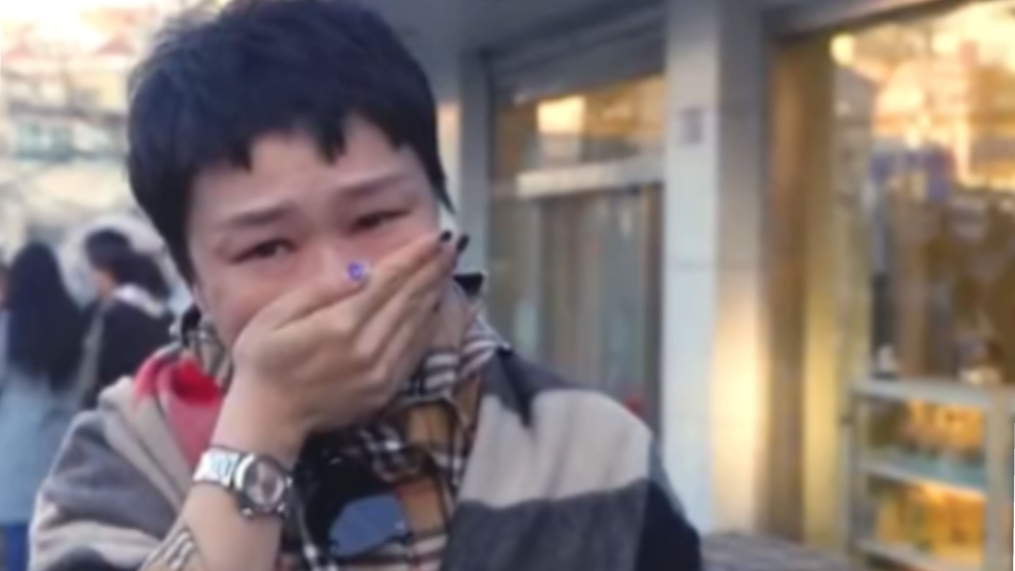 抖音上怎么安慰一個(gè)難過的陌生人？